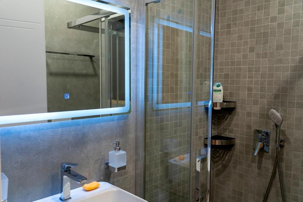 Deluxe Apartment-Swimming Pool Sarandë 외부 사진